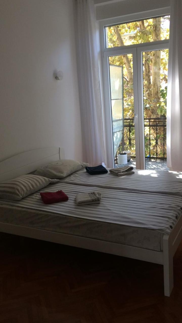 Cricket Park Hostel Beograd Bagian luar foto